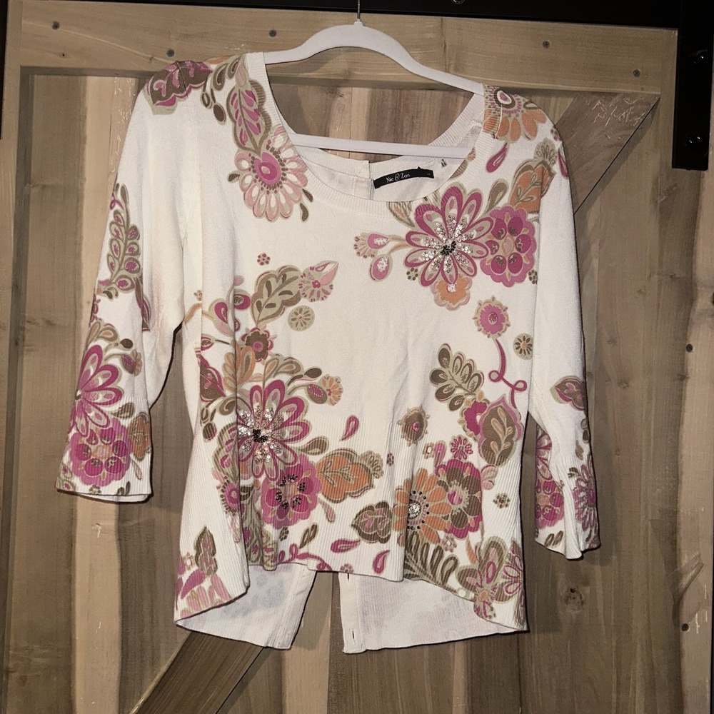 Nic + Zoe Button Back Sweater Size Large Floral And Could Be Reversible Rare Top